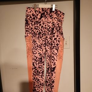 New WITHOUT Tags Fabletics Leggings Size Medium